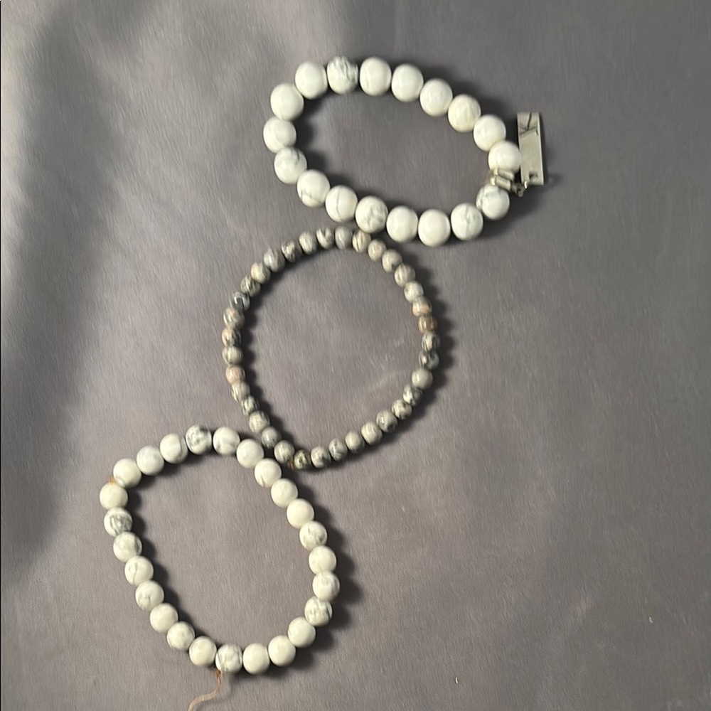 Chic White and Gray Beaded Bracelet Trio